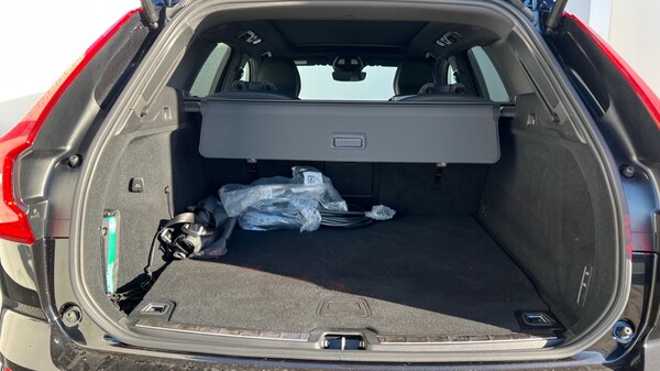 Used Volvo XC60 2025 for sale - 76124353: Photo 17
