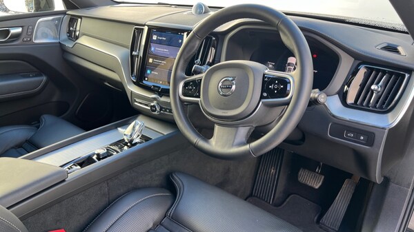 Used Volvo XC60 2025 for sale - 76124353: Photo 5