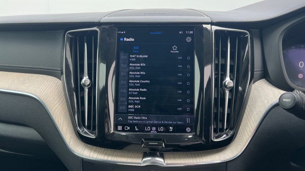 Used Volvo XC60 2022 for sale - 76095991: Photo 32