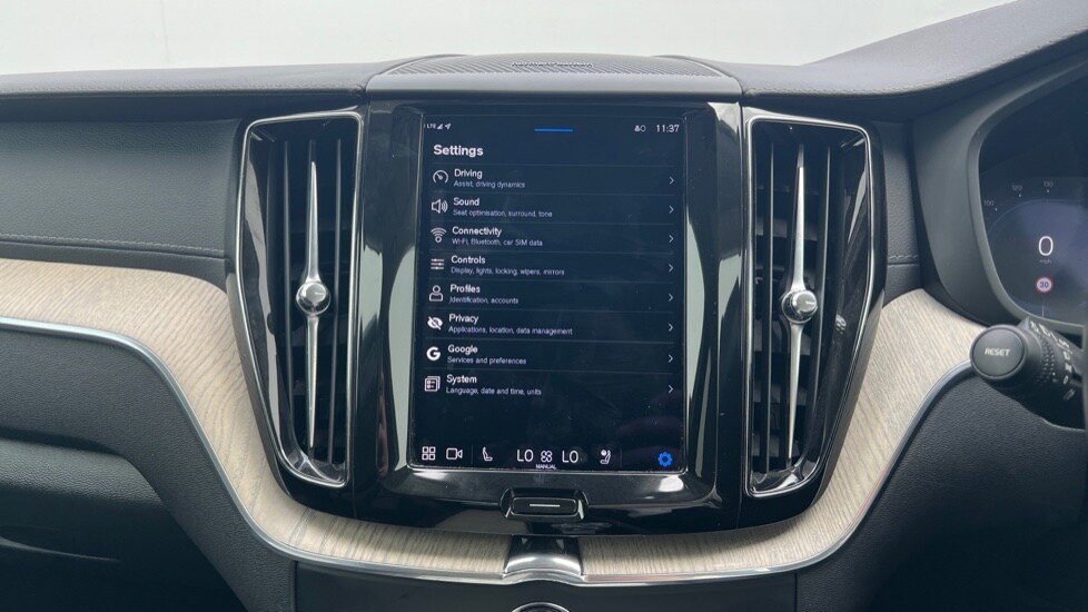 Used Volvo XC60 2022 for sale - 76095991: Photo 35