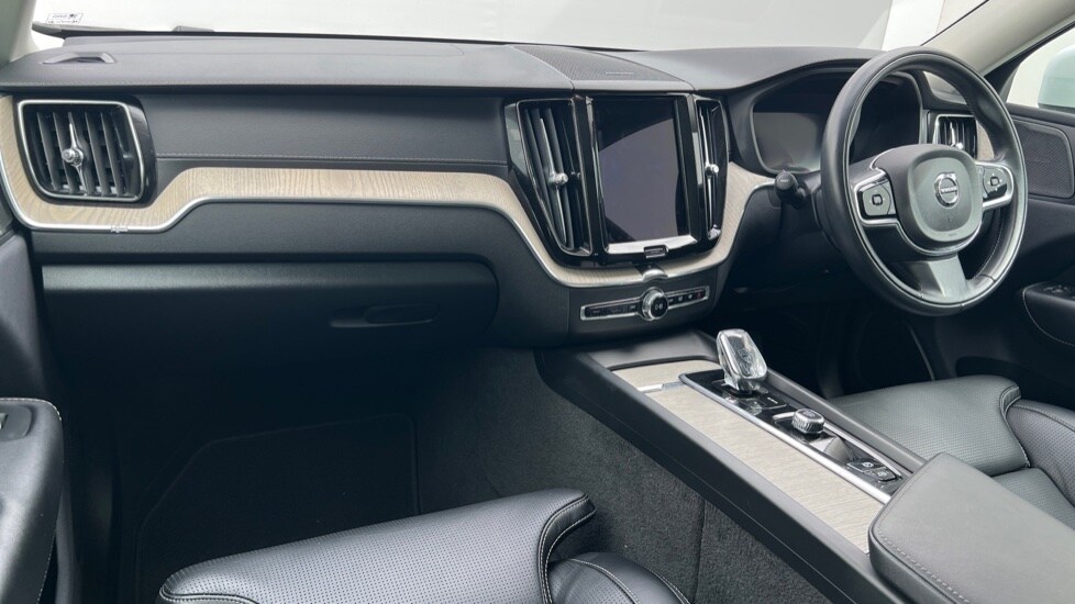 Used Volvo XC60 2022 for sale - 76095991: Photo 4