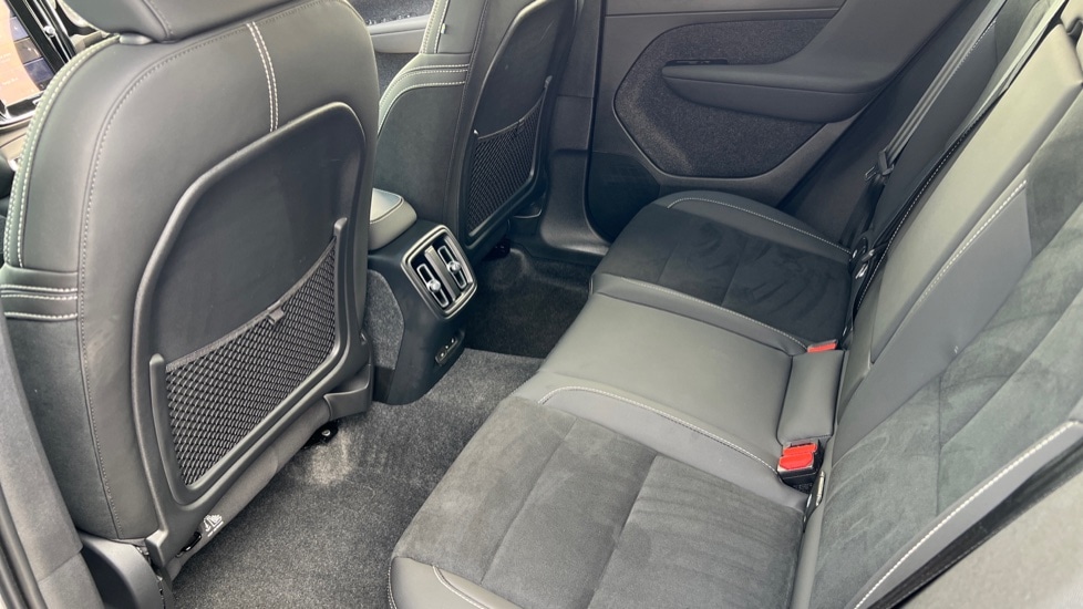 Used Volvo XC40 2025 for sale - 76868842: Photo 10