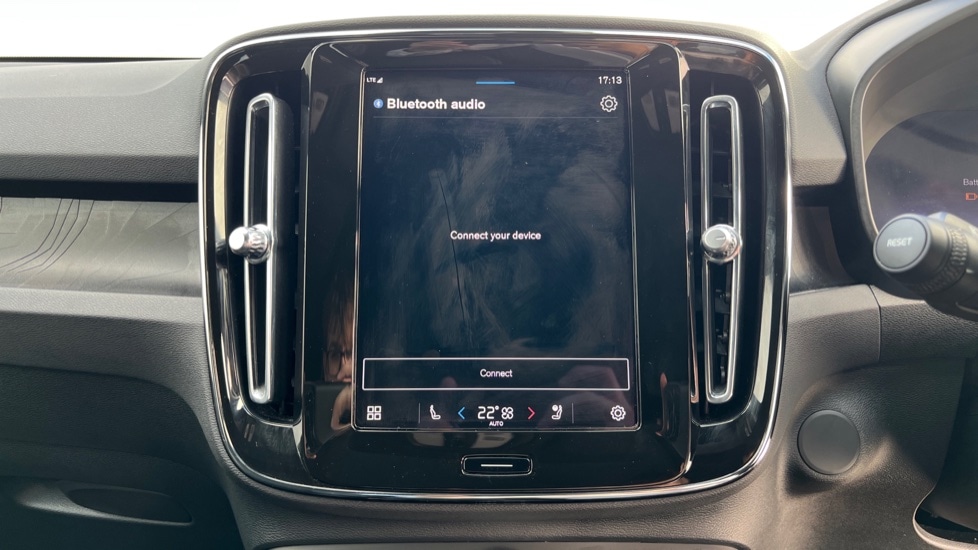 Used Volvo XC40 2025 for sale - 76868842: Photo 30