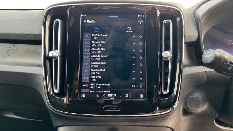 Used Volvo XC40 2025 for sale - 76868842: Photo 31