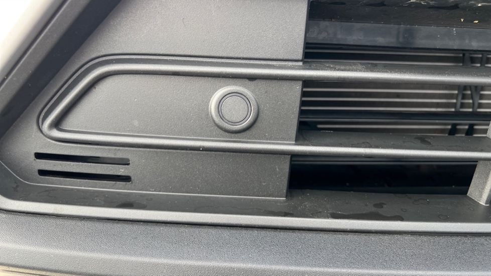 Used Volvo XC40 2025 for sale - 76868842: Photo 42