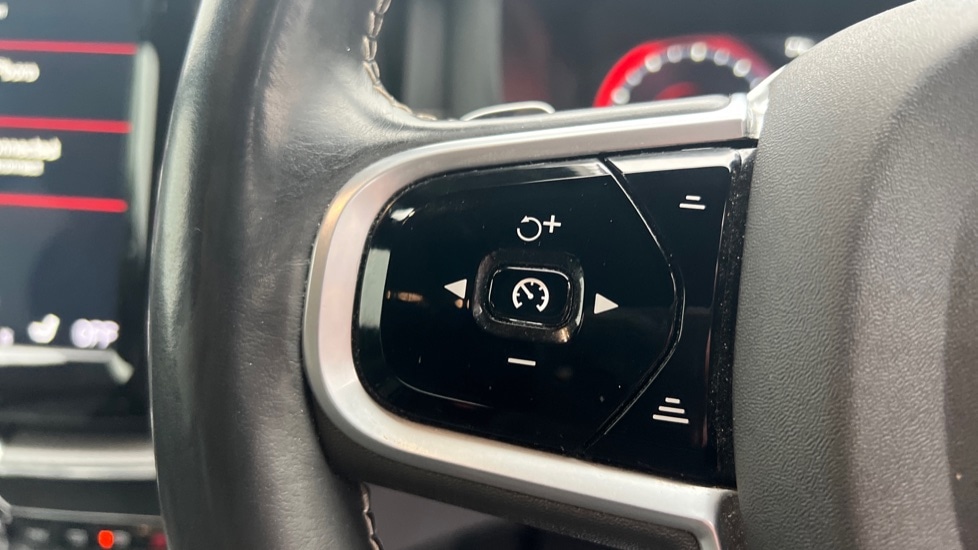 Used Volvo XC60 2019 for sale - 76872877: Photo 18