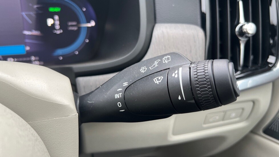 Used Volvo V90 2025 for sale - 75776072: Photo 29