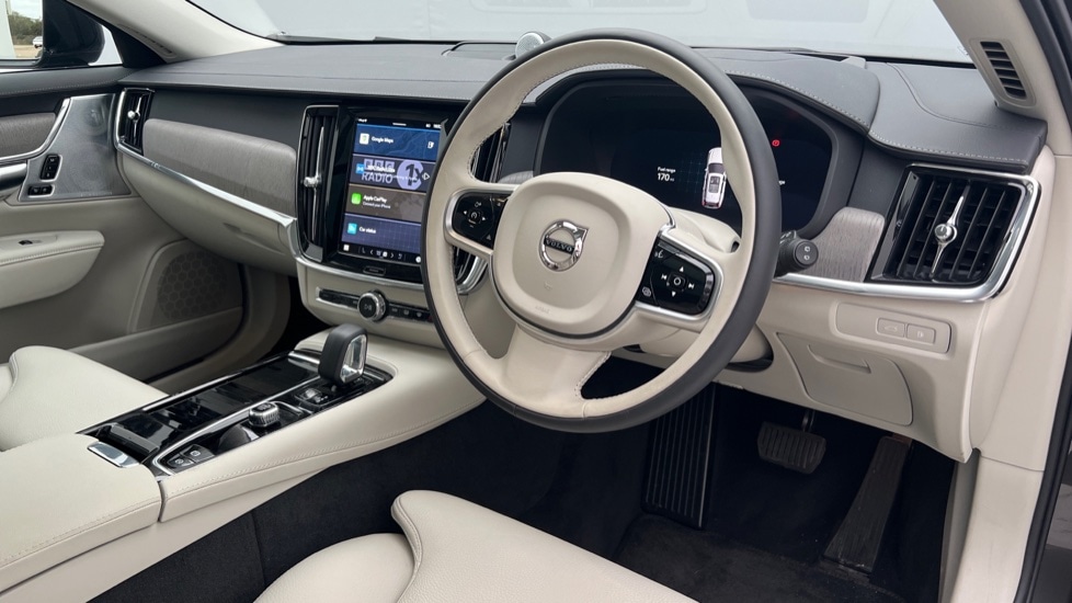 Used Volvo V90 2025 for sale - 75776072: Photo 5