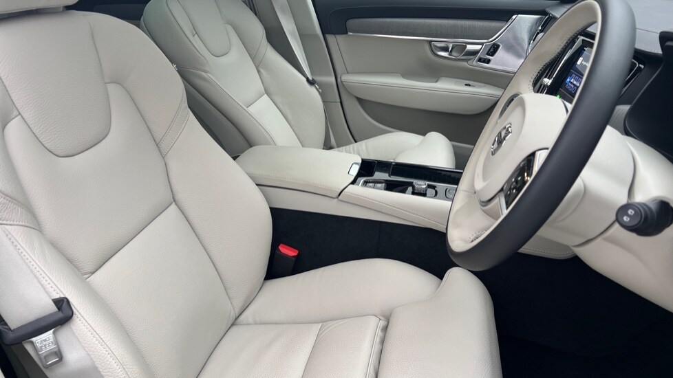Used Volvo V90 2025 for sale - 75776072: Photo 9