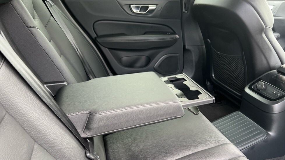 Used Volvo V60 2025 for sale - 76868968: Photo 31