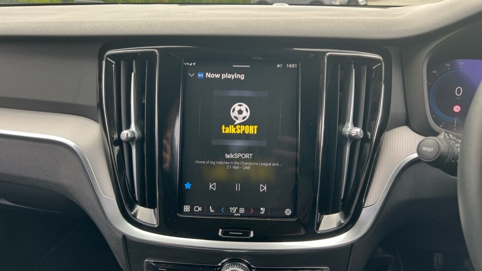 Used Volvo V60 2025 for sale - 76868968: Photo 35