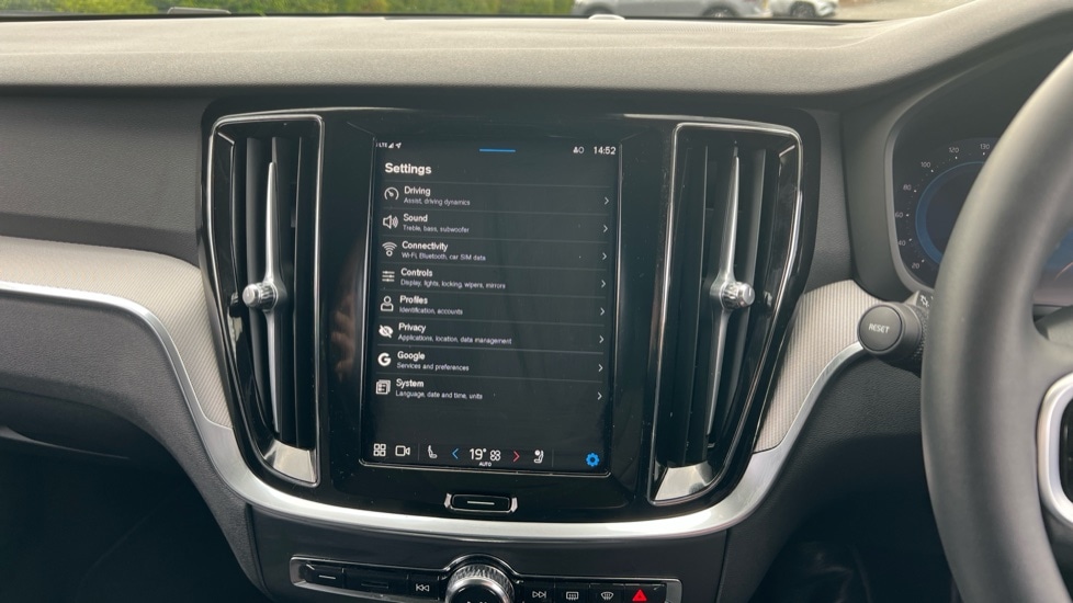 Used Volvo V60 2025 for sale - 76868968: Photo 40