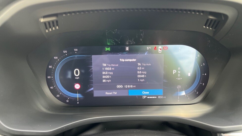 Used Volvo XC60 2025 for sale - 76999505: Photo 11