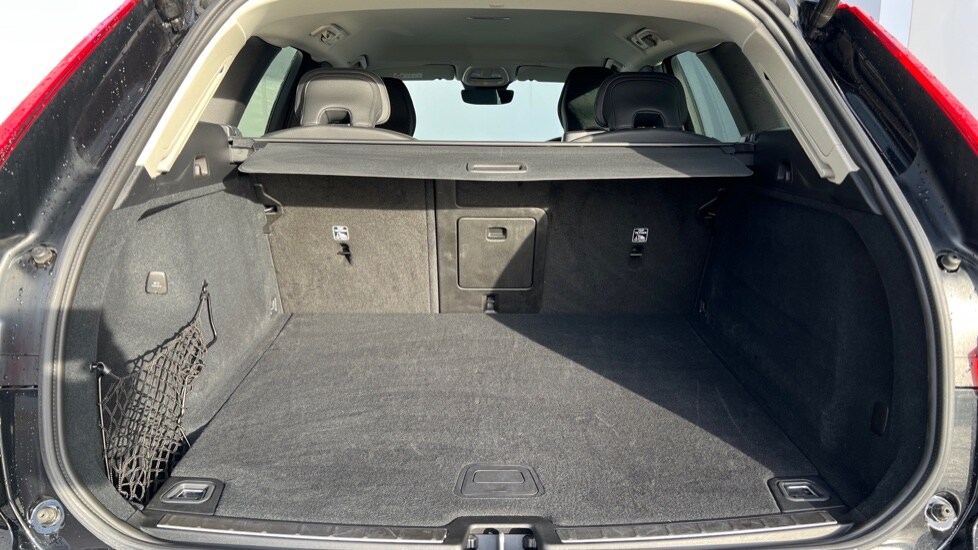 Used Volvo XC60 2025 for sale - 76999505: Photo 17