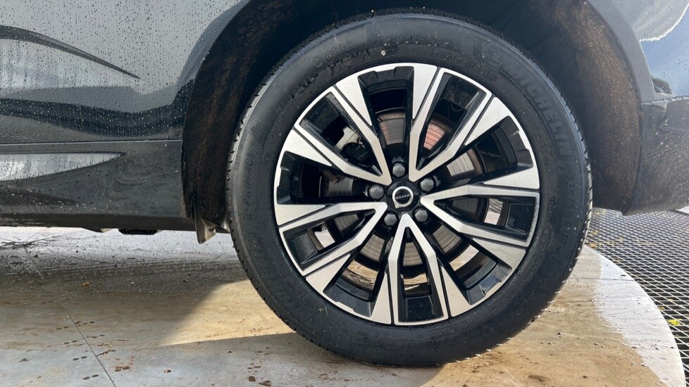 Used Volvo XC60 2025 for sale - 76999505: Photo 25