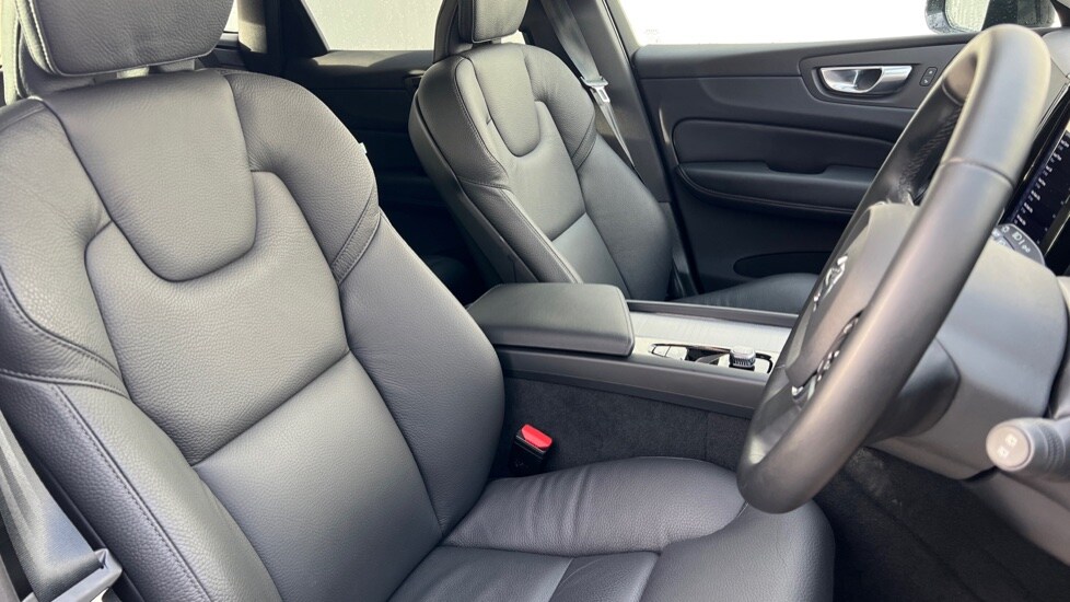 Used Volvo XC60 2025 for sale - 76999505: Photo 9