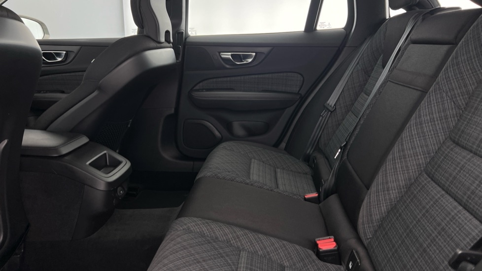 Used Volvo V60 2022 for sale - 76533912: Photo 7