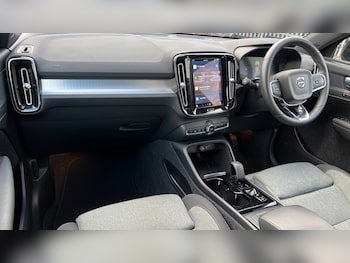 Used Volvo XC40 2023 for sale - 77035999: Photo