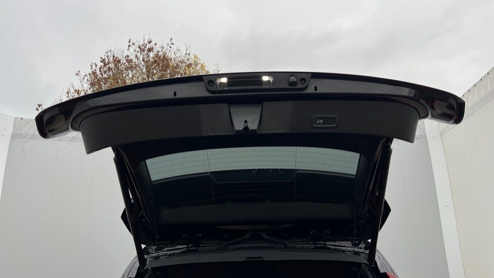 Used Volvo XC40 2024 for sale - 76870073: Photo 39