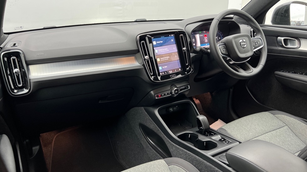Used Volvo XC40 2024 for sale - 76870073: Photo 4