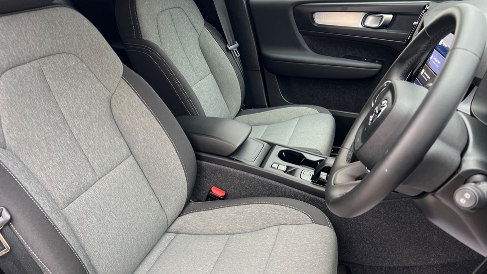 Used Volvo XC40 2024 for sale - 76870073: Photo 9