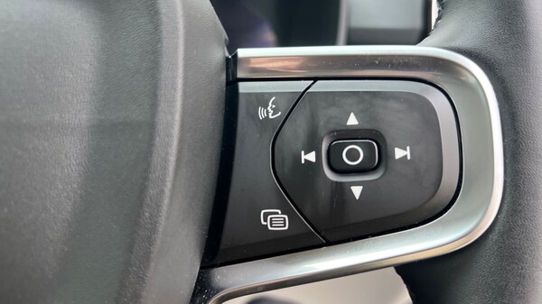 Used Volvo XC40 2024 for sale - 76297339: Photo 19