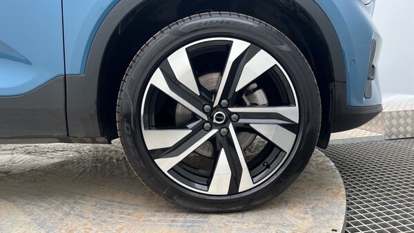 Used Volvo XC40 2024 for sale - 76297339: Photo 24