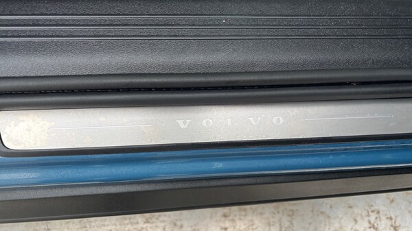 Used Volvo XC40 2024 for sale - 76297339: Photo 39