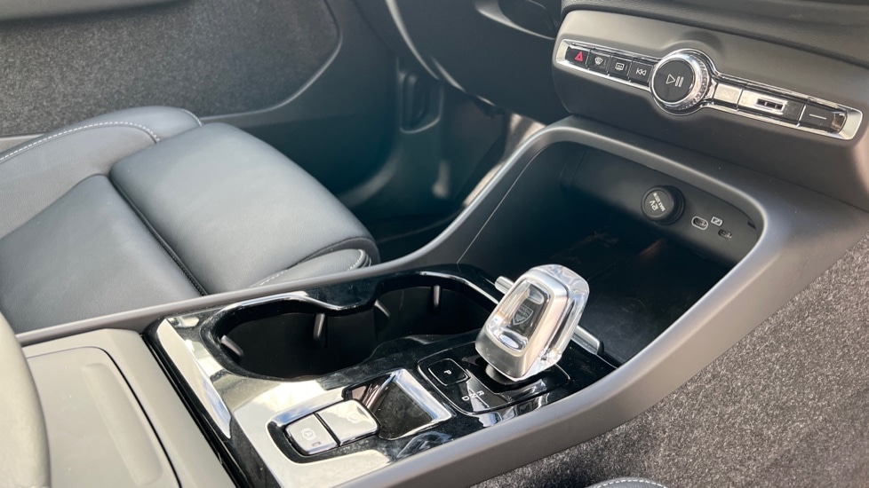 Used Volvo XC40 2025 for sale - 76361793: Photo 14