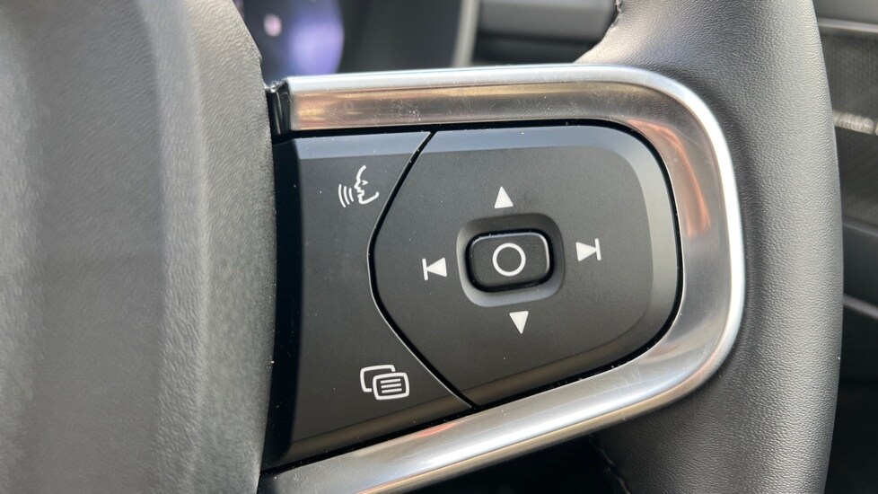 Used Volvo XC40 2025 for sale - 76361793: Photo 19