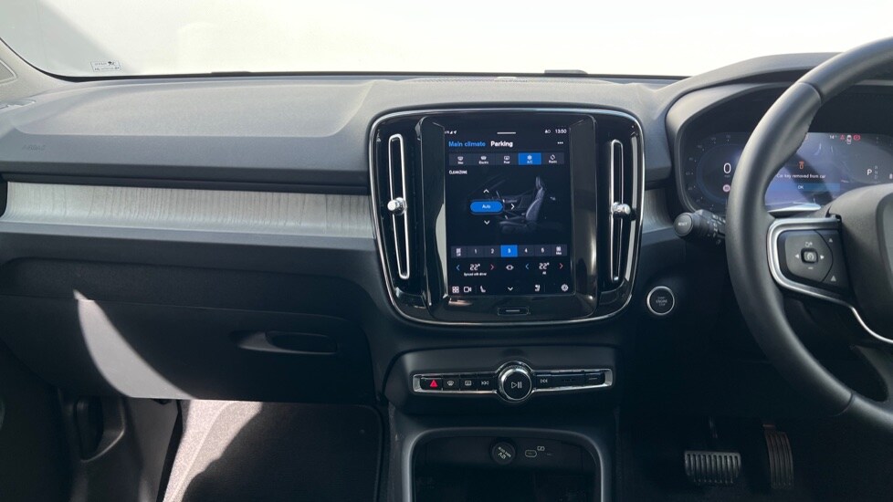 Used Volvo XC40 2025 for sale - 76361793: Photo 22