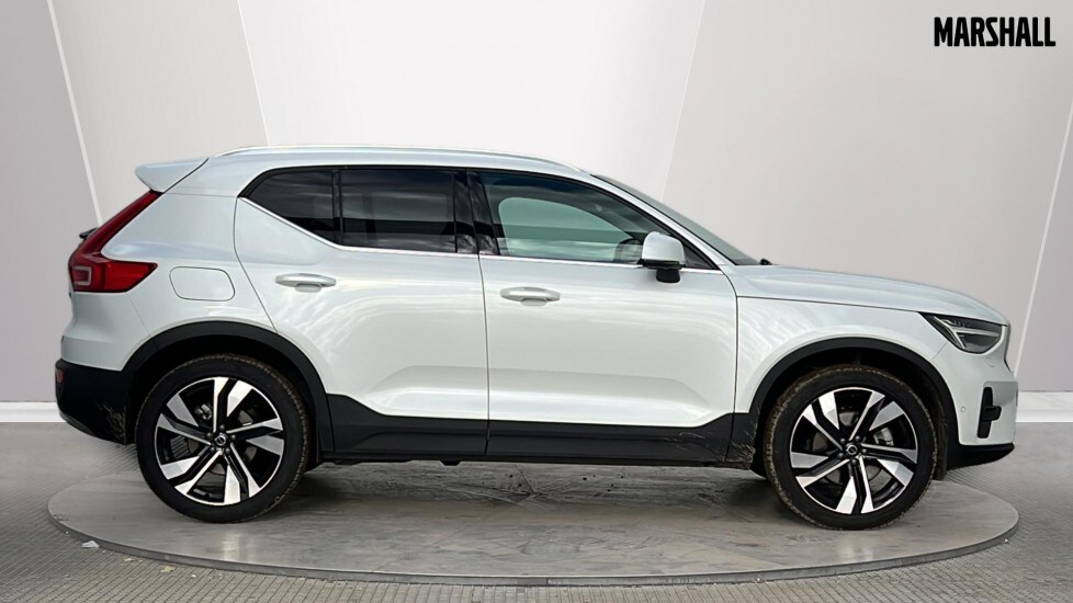 Used Volvo XC40 2025 for sale - 76361793: Photo 3