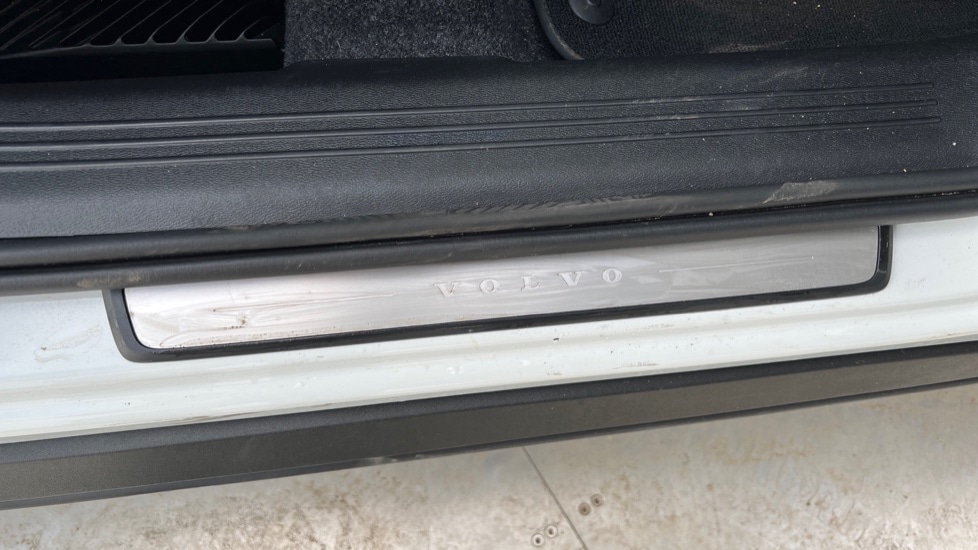 Used Volvo XC40 2025 for sale - 76361793: Photo 39