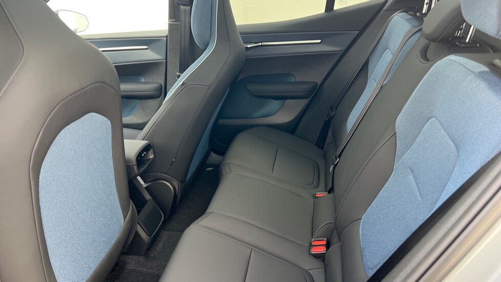 Used Volvo EX30 2025 for sale - 76168735: Photo 10