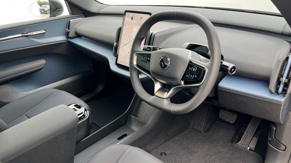 Used Volvo EX30 2025 for sale - 76168735: Photo 5