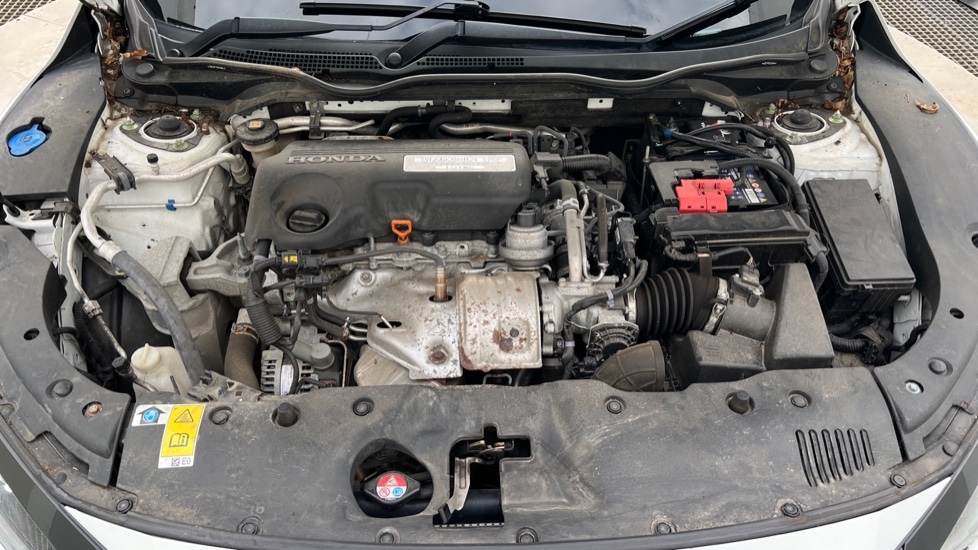 Used Honda Civic 2018 for sale - 76873632: Photo 16