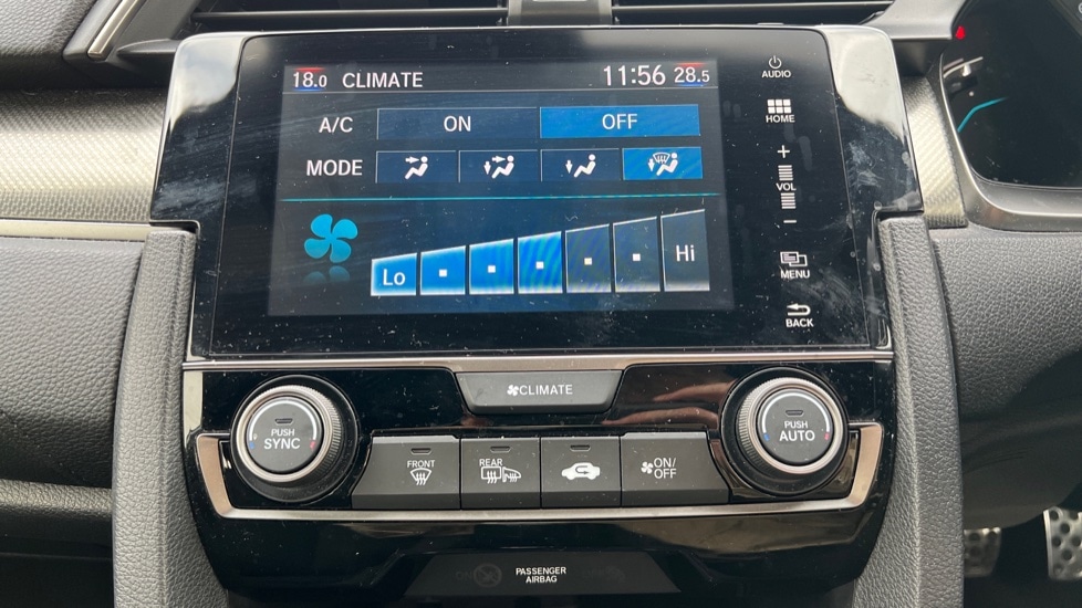 Used Honda Civic 2018 for sale - 76873632: Photo 34