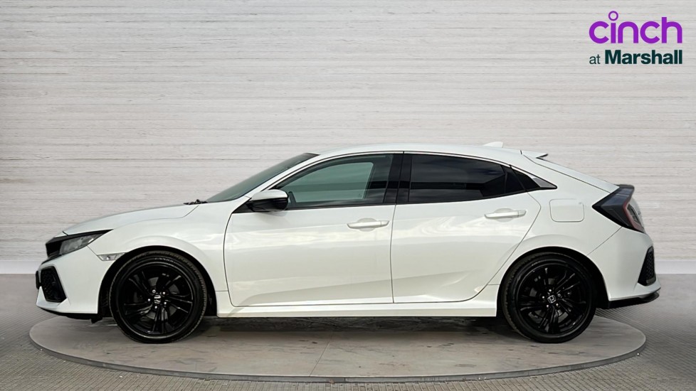 Used Honda Civic 2018 for sale - 76873632: Photo 6