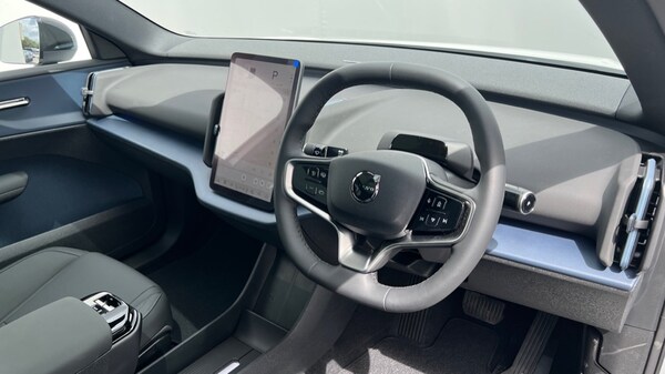 Used Volvo EX30 2025 for sale - 75160021: Photo 5