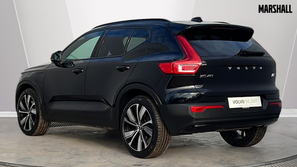 Used Volvo XC40 2022 for sale - 76567988: Photo 2