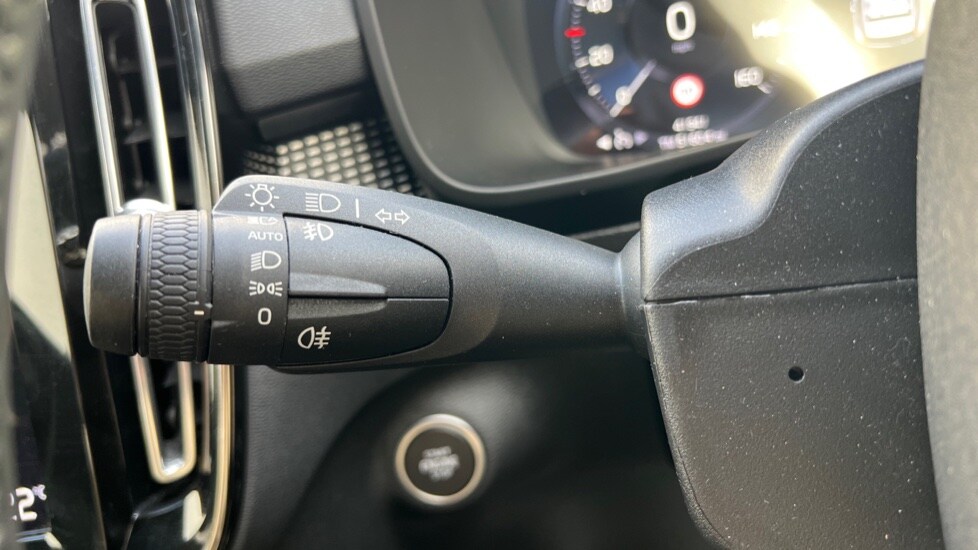 Used Volvo XC40 2022 for sale - 76567988: Photo 28