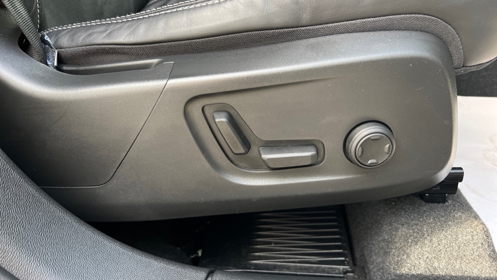 Used Volvo XC40 2022 for sale - 76567988: Photo 30