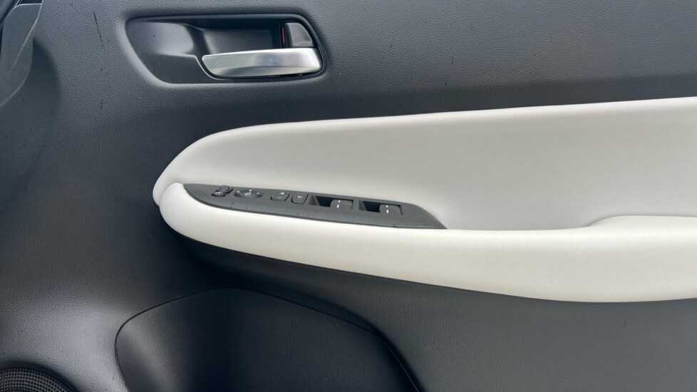 Used Honda Jazz 2022 for sale - 76870288: Photo 30