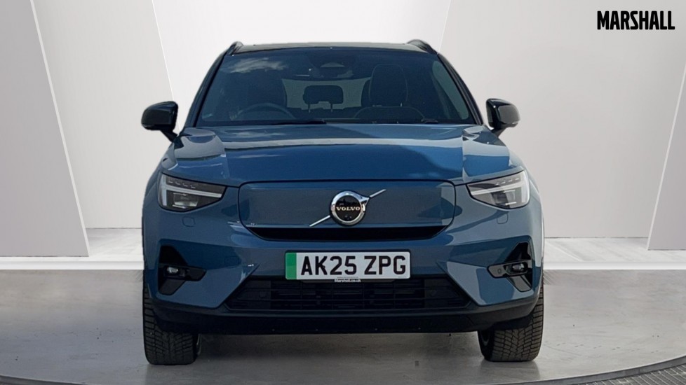 Used Volvo XC40 2025 for sale - 76869451: Photo 12