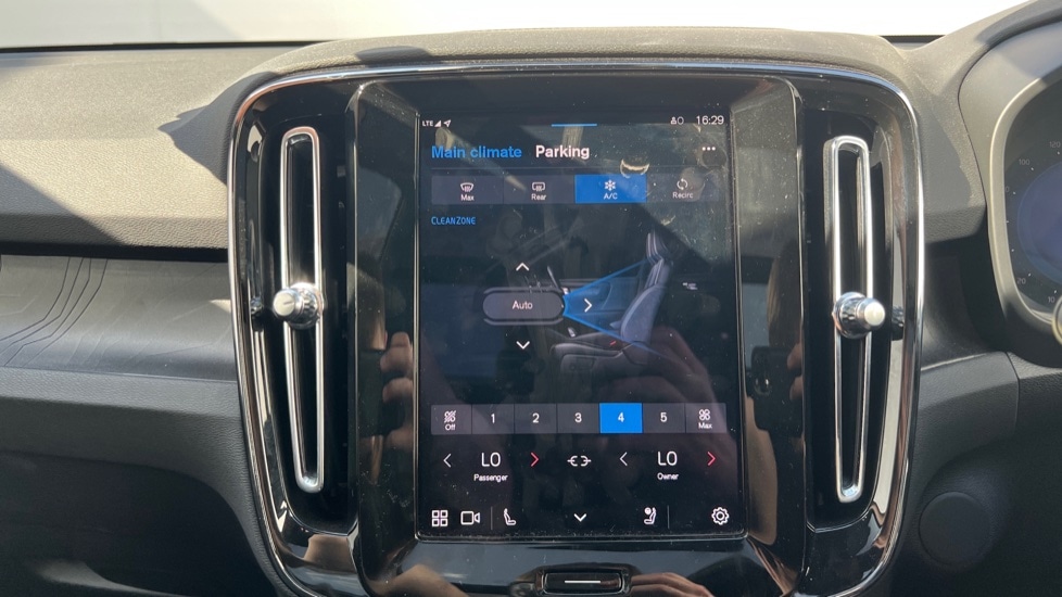 Used Volvo XC40 2025 for sale - 76869451: Photo 20