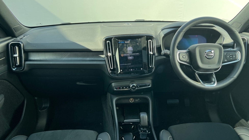 Used Volvo XC40 2025 for sale - 76869451: Photo 21