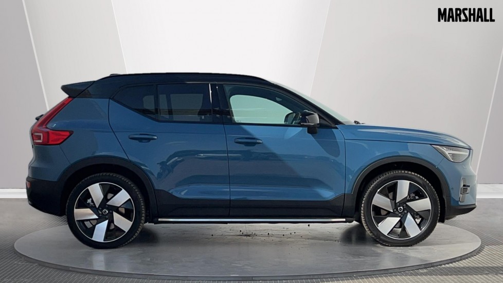 Used Volvo XC40 2025 for sale - 76869451: Photo 3