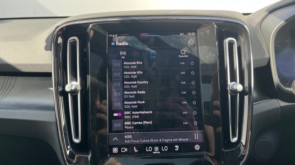 Used Volvo XC40 2025 for sale - 76869451: Photo 30