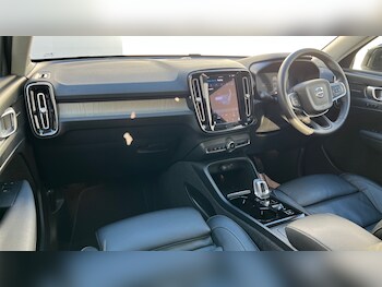 Used Volvo XC40 2023 for sale - 76684287: Photo