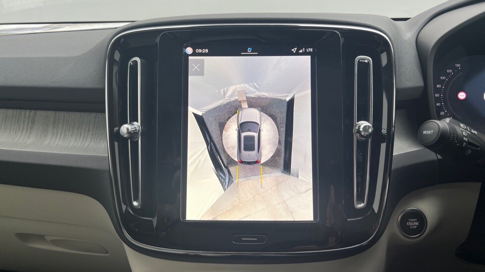 Used Volvo XC40 2025 for sale - 76168741: Photo 33